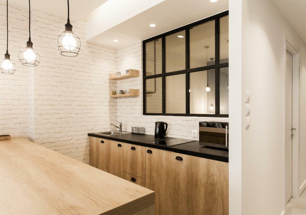 אתונה Designer Apartment - Stroll To The Acropolis מראה חיצוני תמונה