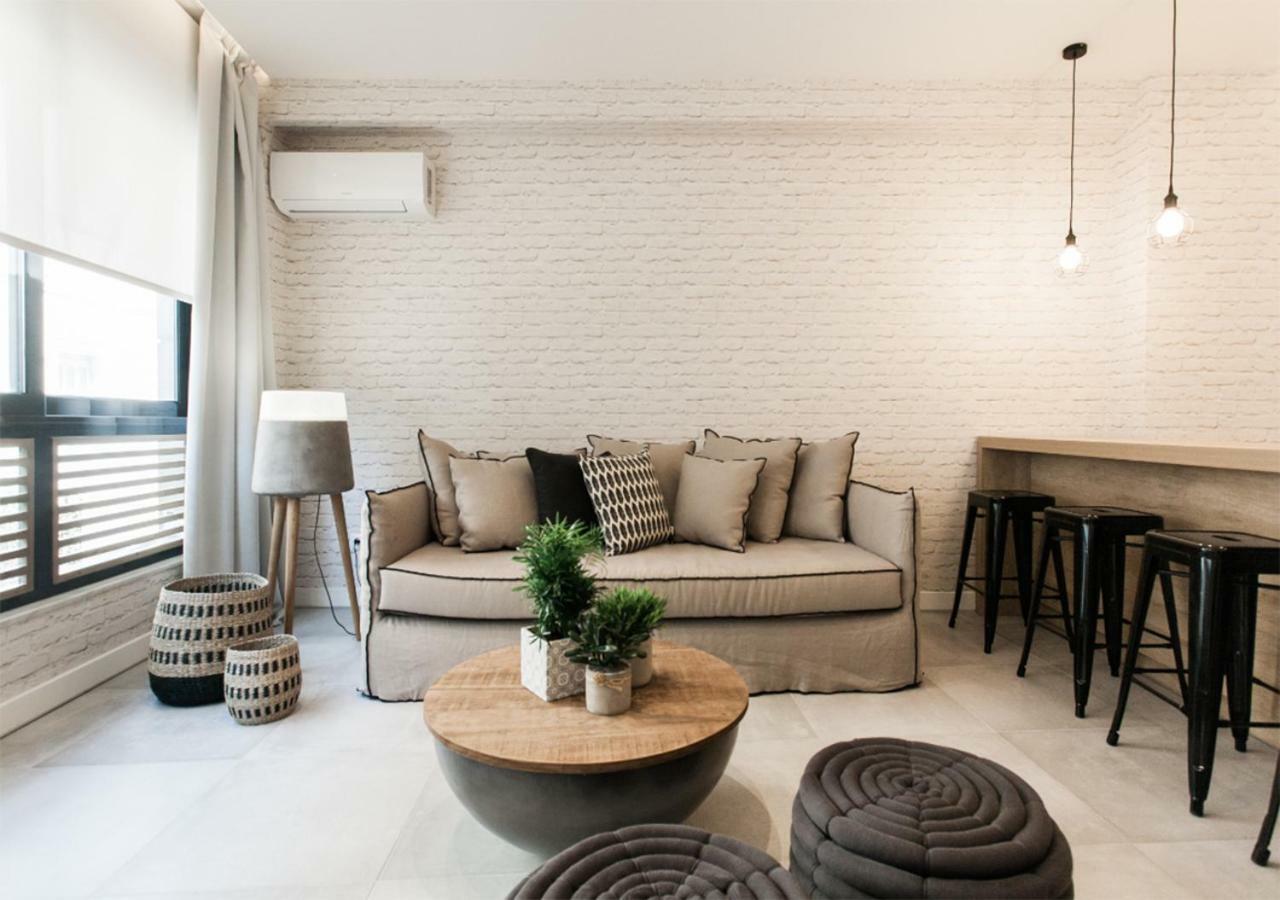 אתונה Designer Apartment - Stroll To The Acropolis מראה חיצוני תמונה