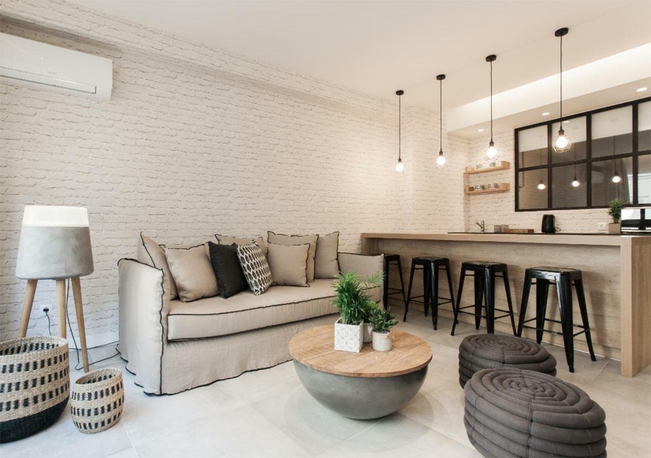 אתונה Designer Apartment - Stroll To The Acropolis מראה חיצוני תמונה